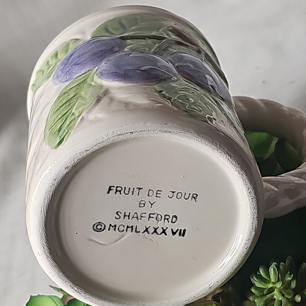 Fruit De Jour By Shafford 1987 Blueberry Embossed Design Ceramic Mug - Picture 6 of 7